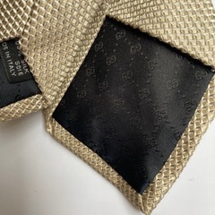 お取引確定（美品）GUCCI silk100%ネクタイの画像