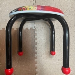 カーズ　ディズニー　丸椅子　の画像