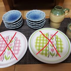 和食器、お玉　などの画像