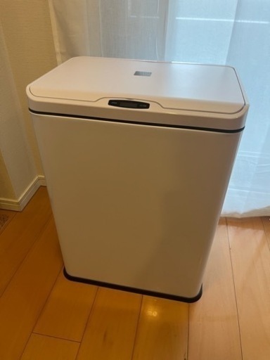 センサー開閉式ゴミ箱（30リットル、20リットル）