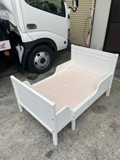 IKEA 子供用伸縮ベッド