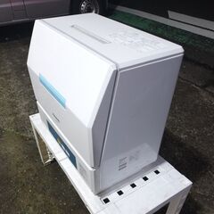 🍎Panasonic 食器洗い機 NP-TCB4の画像
