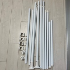 ハンガーラック　突っ張り式　ホワイトの画像