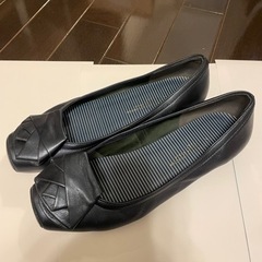 2足セット！EIZOとコンポジションフラットパンプス22.5センチの画像