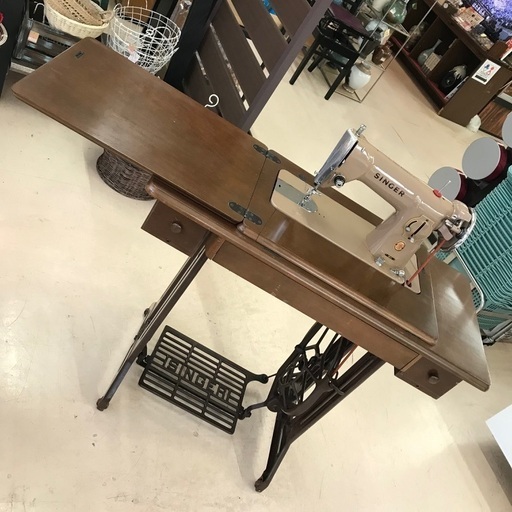 SINGER 足踏みミシン　動作品　アンティーク　美品！