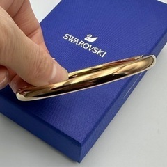 スワロフスキー　バングルの画像