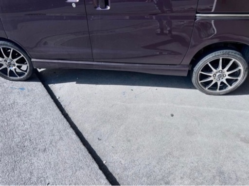 車のパーツ タイヤ、ホイール