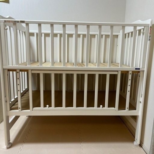 【お譲り決定しました】カトージ　ベビーベッドハイシート　70×120㎝　説明書付き