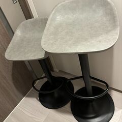 【美品】カウンターチェア＋床面キズ防止カバー付き(2脚)