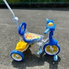 子ども　三輪車