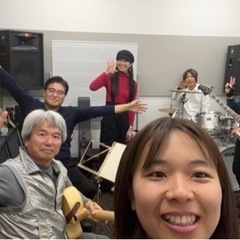 バンドのコーラス＆楽器出来る方を募集します！