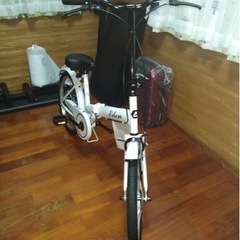 自転車 折りたたみ自転車の画像