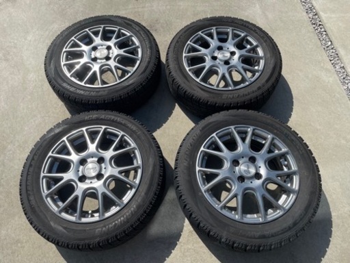 車のパーツ タイヤ、ホイール