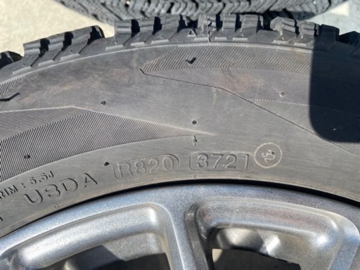 車のパーツ タイヤ、ホイール