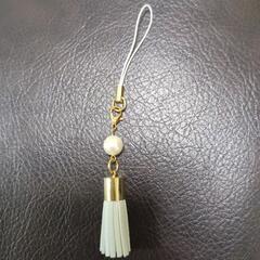 【新品】ストラップ 花柄×ネイビー 白×パールの画像