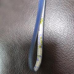 【新品】ストラップ 花柄×ネイビー 白×パールの画像