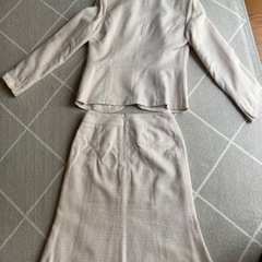 フォーマルスーツ　レディースの画像