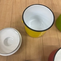 カラフル　鍋　ポット　セットの画像