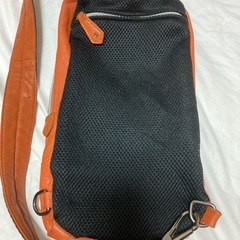 NICOLE CLUB FOR MEN肩掛け　本革バックの画像