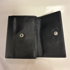 財布 フェラガモ 二つ折りの画像