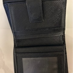 財布 フェラガモ 二つ折りの画像