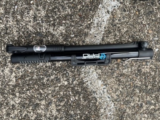 自転車 クロスバイク　マウンテンバイク　MTB  工具、空気入れ、マウント代付き　　