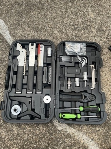 自転車 クロスバイク　マウンテンバイク　MTB  工具、空気入れ、マウント代付き　　
