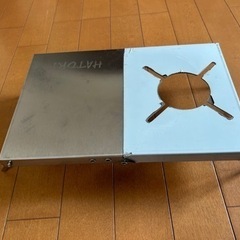 ハイキングファイヤーピットミニテーブル ガスコンロのグリルの画像