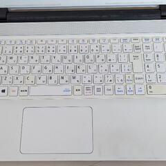 【ノートパソコン】NEC LaVie、RAM4GB、HDD500GB、大型画面15.6インチ（中古品）の画像