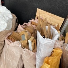 廃材の画像