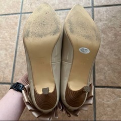 green label relaxing かかとリボンハイヒール　24.5㎝の画像