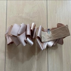 green label relaxing かかとリボンハイヒール　24.5㎝の画像