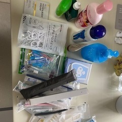 洗面　化粧品など