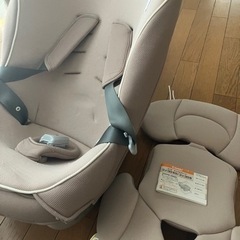 コンビ　
チャイルドシート　新生児から使える　