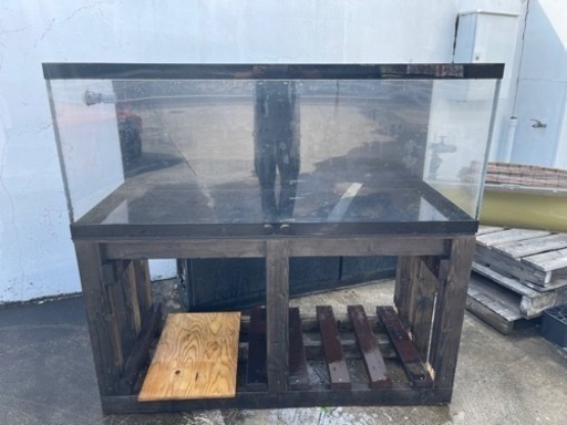【再値下げ】水槽１５０センチ