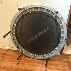 ●美品● 山善 トランポリン 102cm 安全ゴムバンド式 折りたたみ 子供 大人 静音 家庭用 【シルバー】 OTP-100の画像