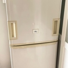 シャープ345リットル冷蔵庫　家電 キッチン家電 冷蔵庫