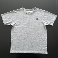 メンズL ノースフェイス スクエアロゴTシャツ グレーの画像