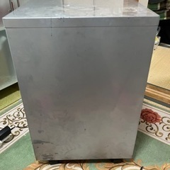 デスクワゴンの画像