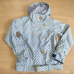 9号サイズ👸🏻 スノボウエア 上