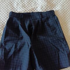 捜真小学校　男子制服　短パン
