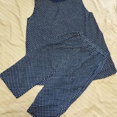 ＤｅＤｅ　ノースリーブ　ハーフパンツ　、水玉模様　上下セット