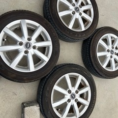 車のパーツ タイヤ、ホイール