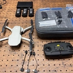 DJI Mavic Mini コンボ ドローン カメラ付き 小型の画像