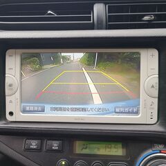 アクア　1.5G　H25　車検8/1　走行76000ｋ　純正ＳＤナビ＆地デジＴＶ　カラーバックカメラ　ＥＴＣ　の画像