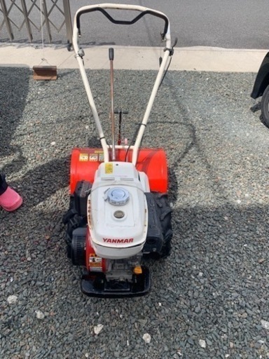 ヤンマー農用トラクター（歩行型）