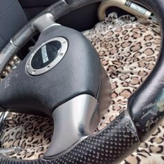 ダイハツ純正　モモステアリングの画像