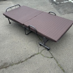 折りたたみベッド(シングル)の画像