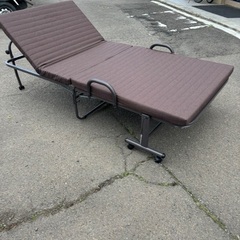 折りたたみベッド(シングル)の画像