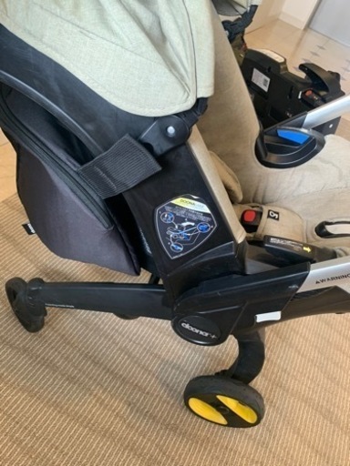 ドゥーナ　ベビーカー　Doona